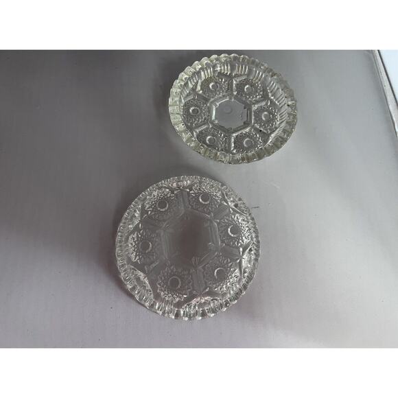 Vintage Italian Pressed Glass Ashtray -set Of Two - Picture 7 of 7